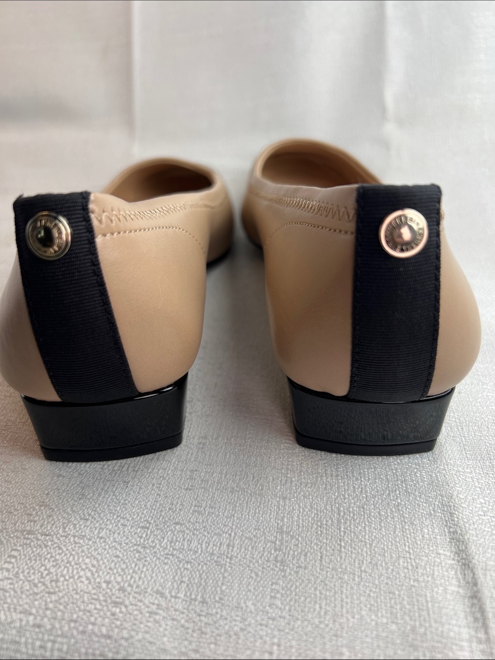 Anne Klein, tan with black trim flat - Picture 3 of 6
